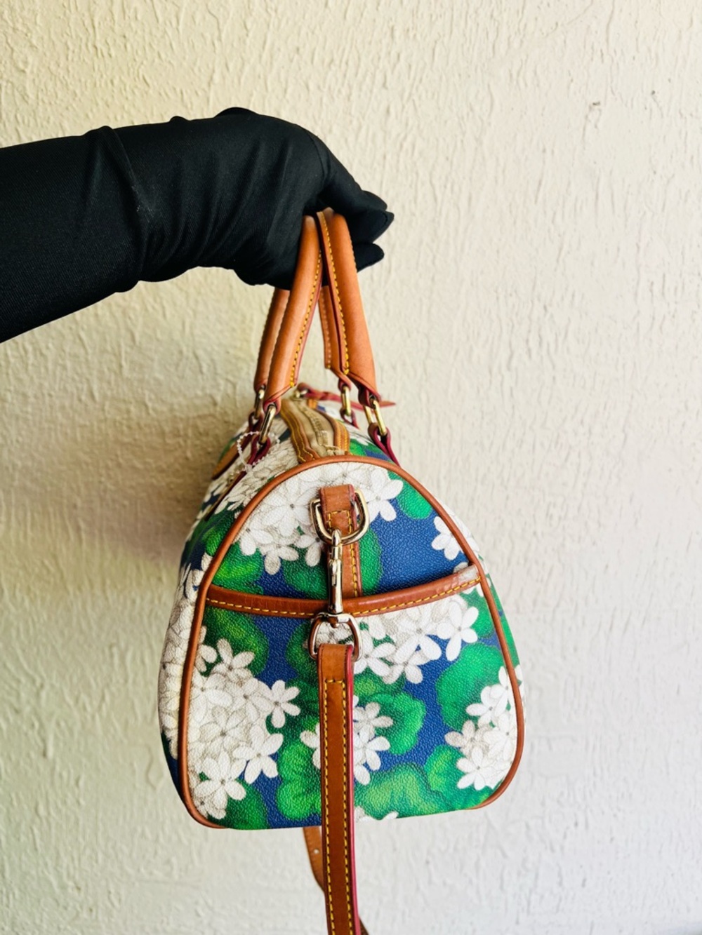 Dooney & Bourke Hydrangea Coated Cotton Gia Floral Satchel - Picture 4 of 9